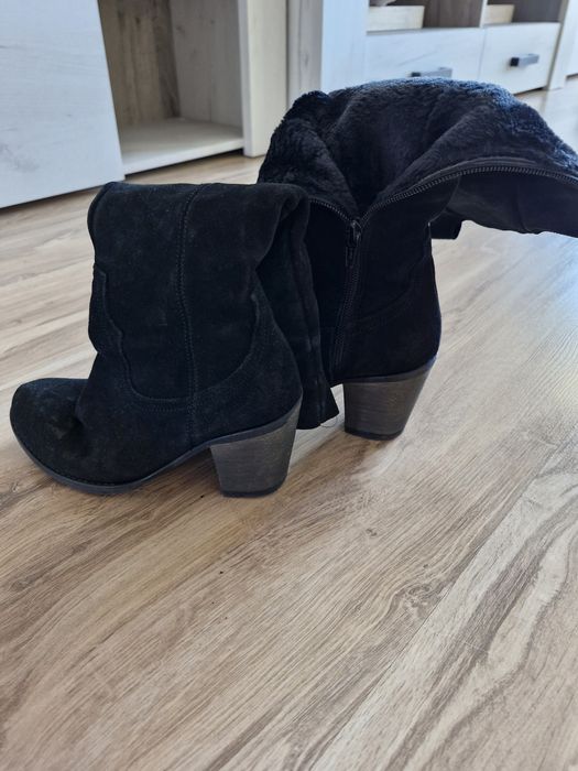 Cizme și ghete cu toc din piele marimea 34