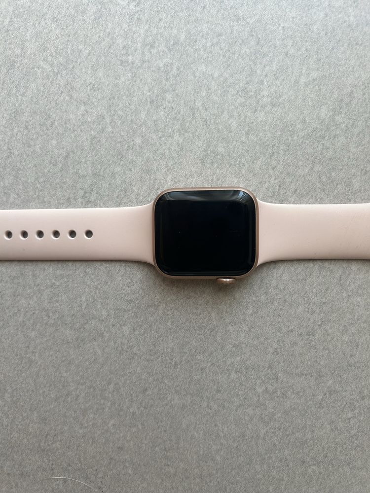 Apple watch SE, 40мм, gps