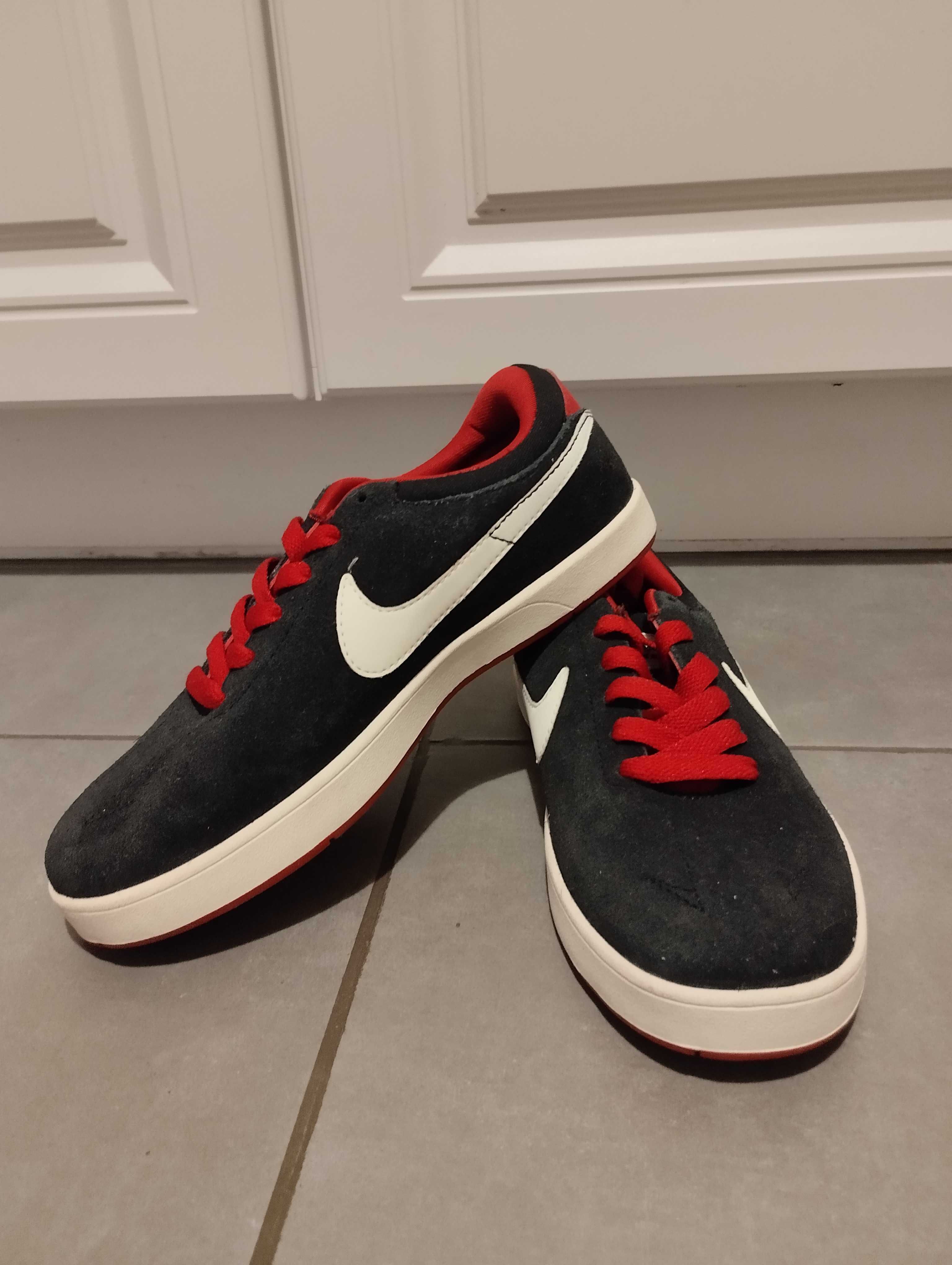 Nike SB номер 35.5 нови без фабричната кутия.