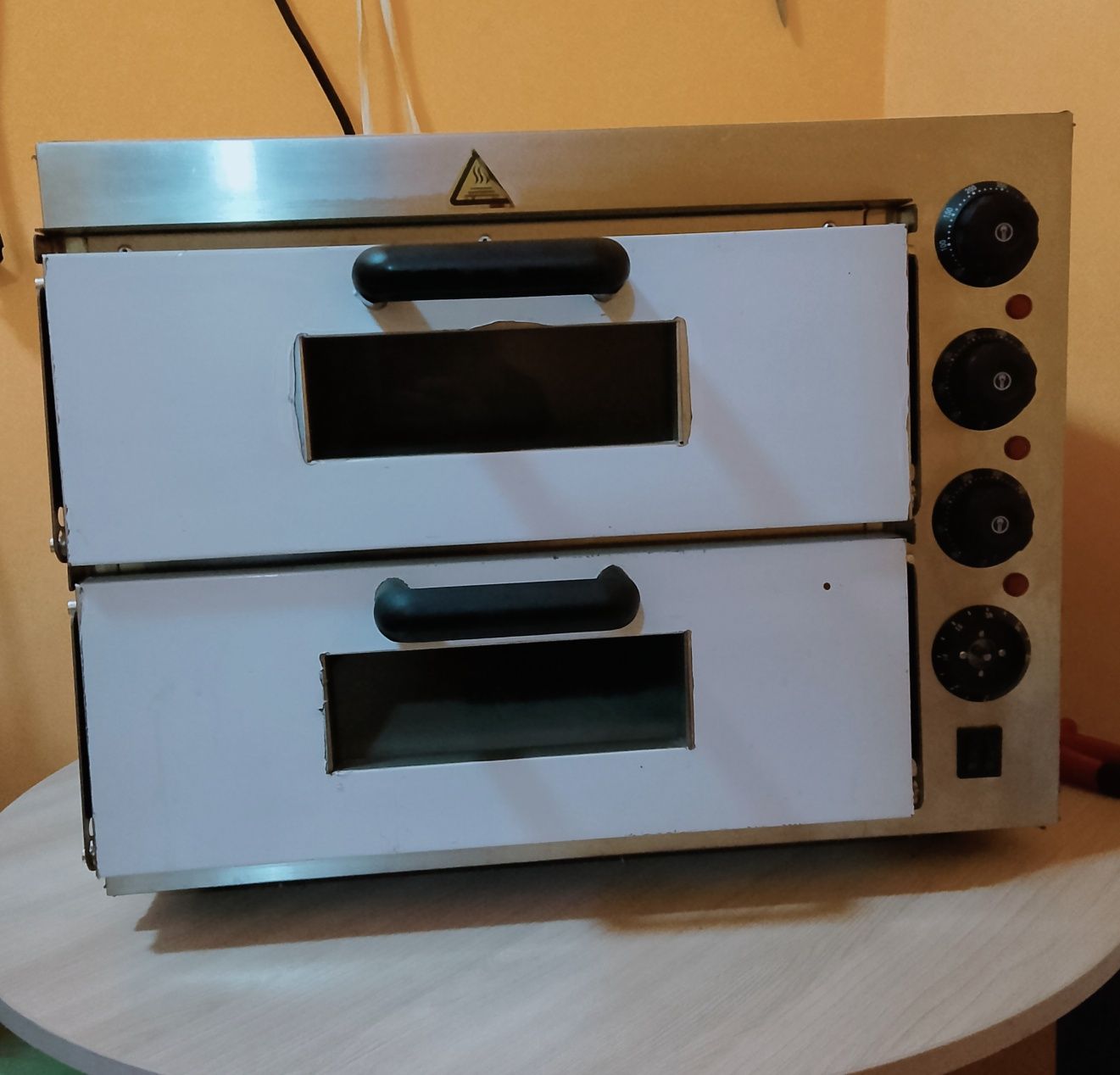 Продам  печь для пиццы