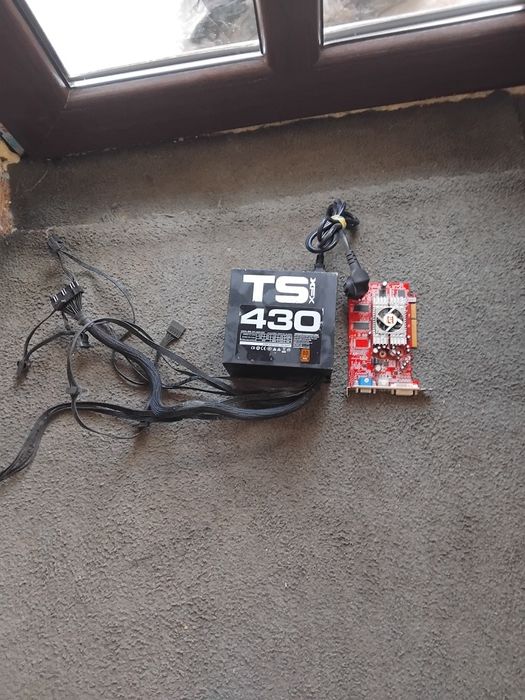 De vanzare piese calculataore