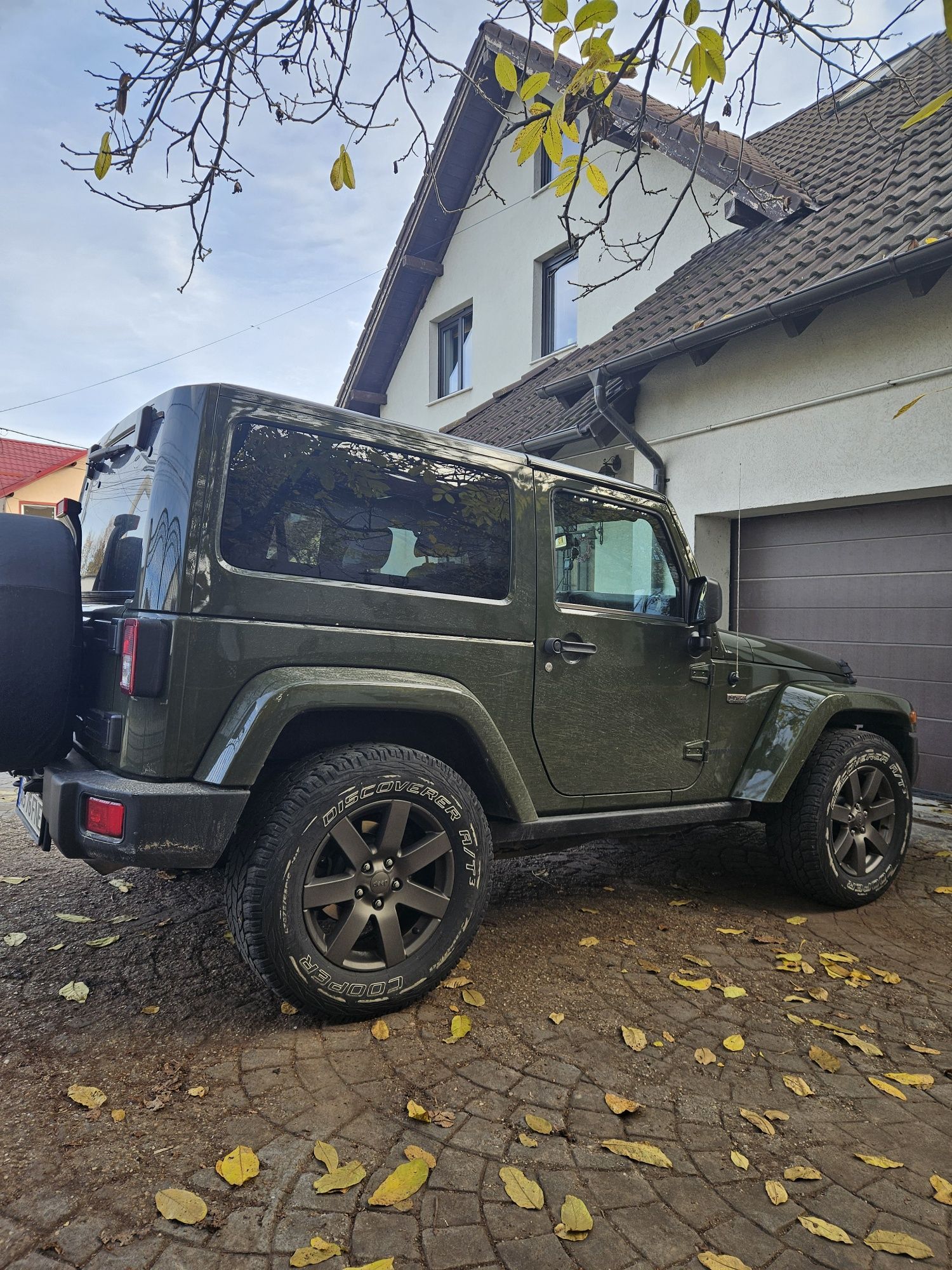 Vând Jeep Wrangler