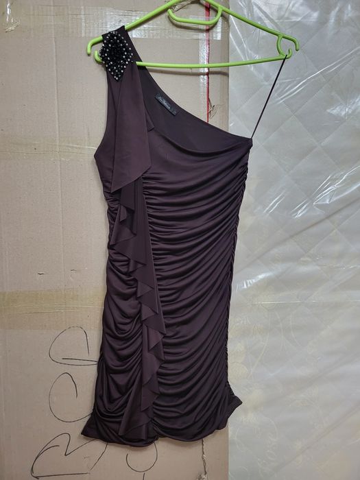 Продам платье каждое по 2000