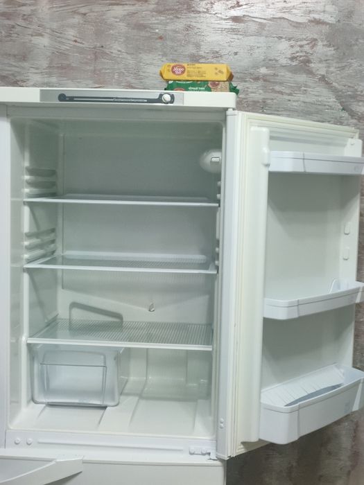 Холодильник сатылады