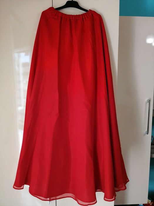 Vând rochiță lunga