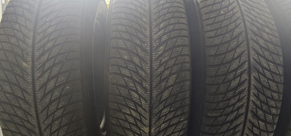 Vand cauciucuri iarna Michelin 255 55 R18