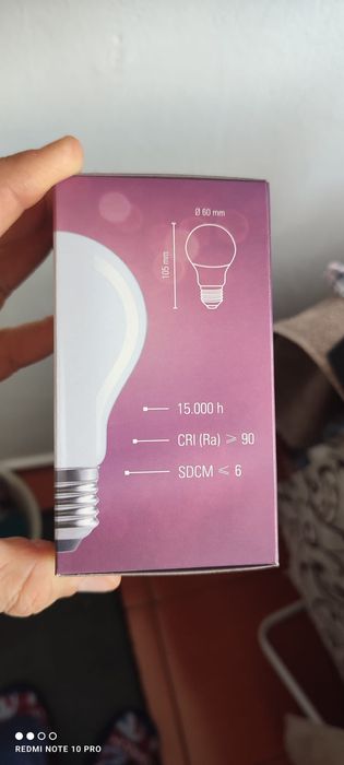 Vând 6 becuri noi la cutie FLAIR de 7,5w/75w