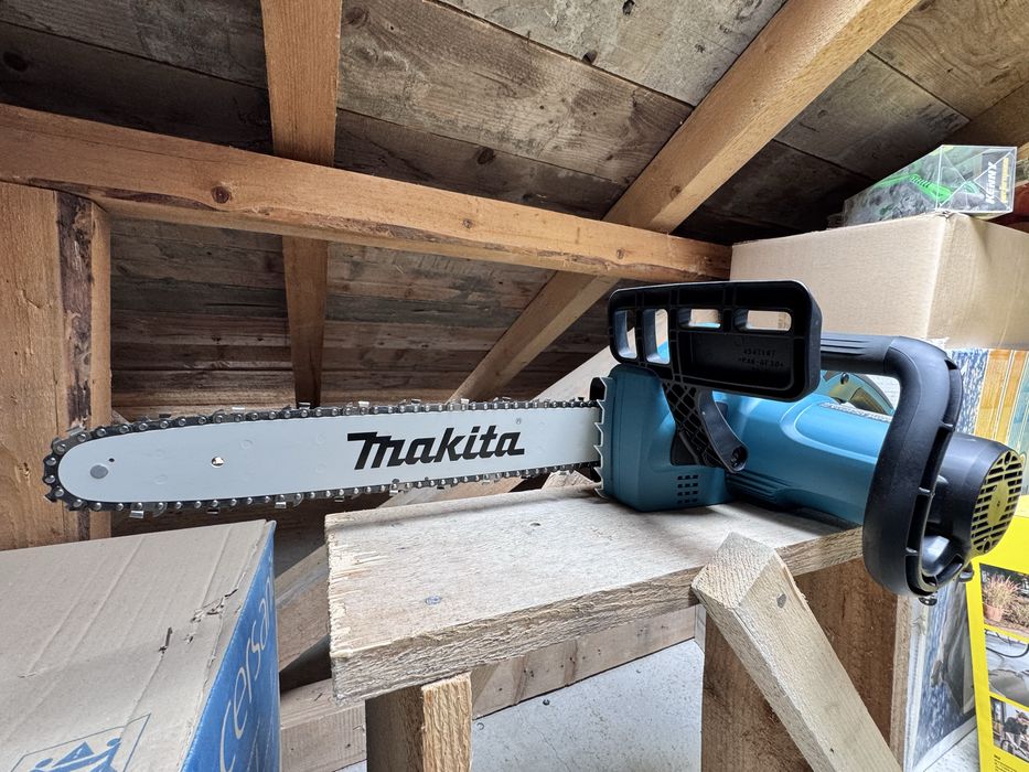 Drujba Fierastrau electric cu lant Makita UC4041A