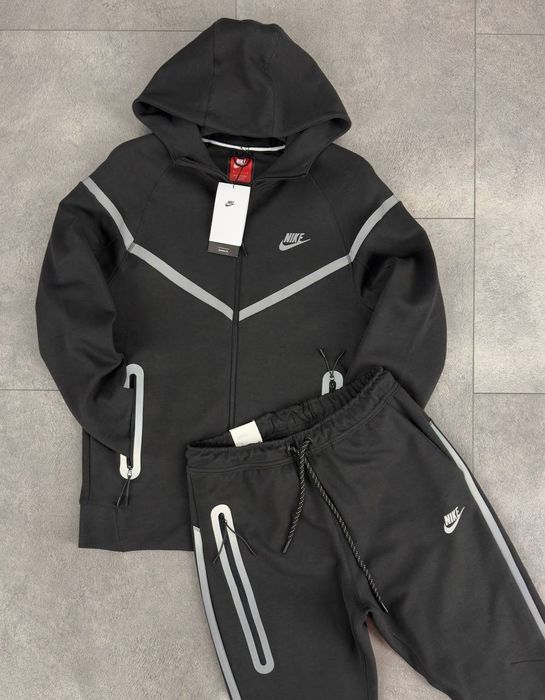 Nike tech Fleece reflectorizant  New model