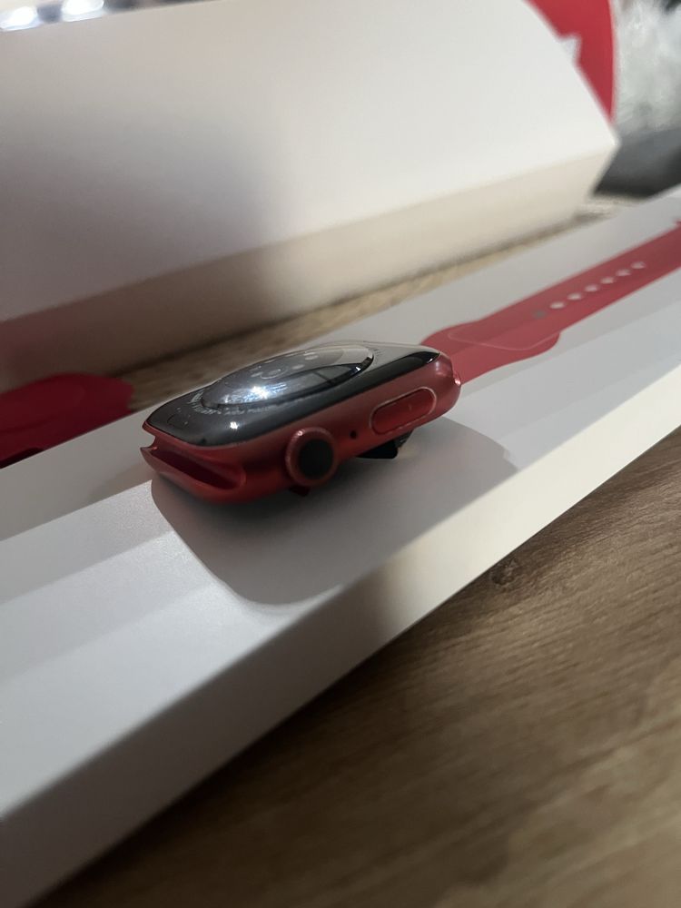 Apple Watch Red Aluminium Case 44mm