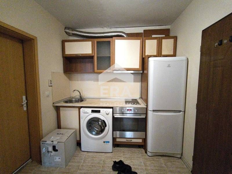 Дава се под наем Двустаен апартамент в Варна, Победа - 56 кв.м за 370 € - Снимка #3