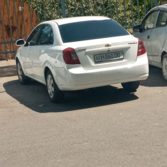Lacetti 2-pozetsiya 1.8 motor 2012.yili
