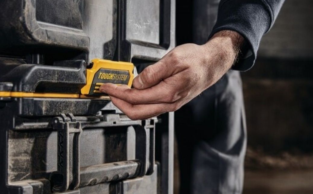 Dewalt DWST83295-1 DS450 Куфар за инструменти на колела