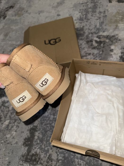 Ghete ugg noi noute niciodata incaltate (zara next adidas)