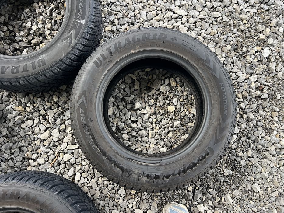 Goodyear 225 65 17