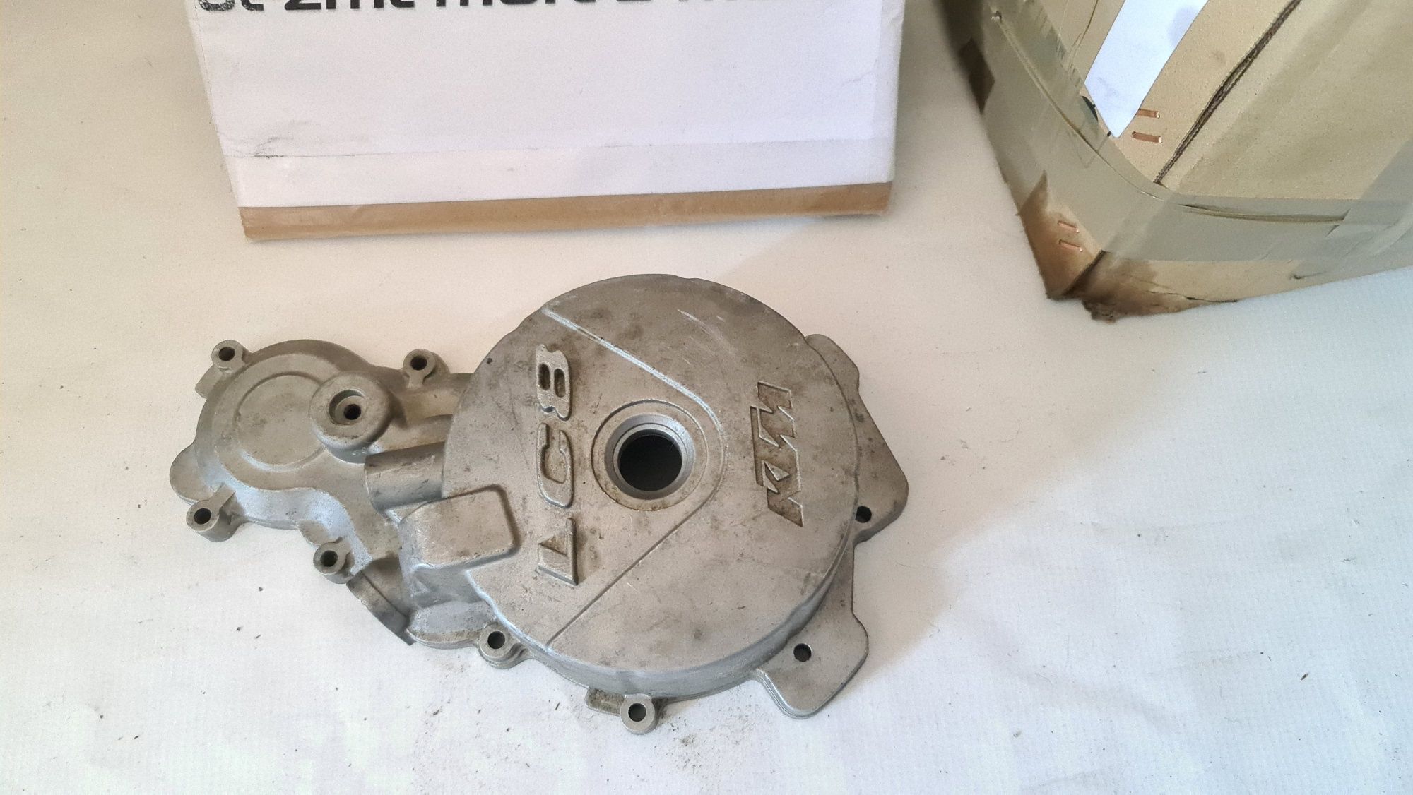 Capac motor stânga LC8  KTM 990 original