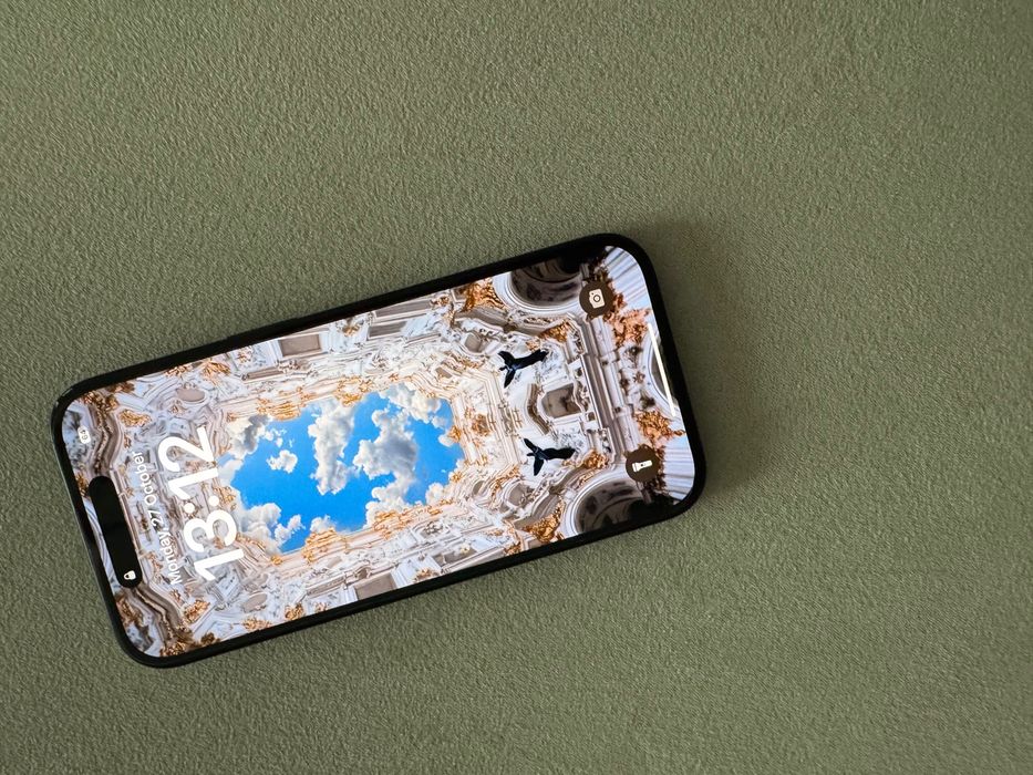 Vand iphone 15 128gb in stare impecabila