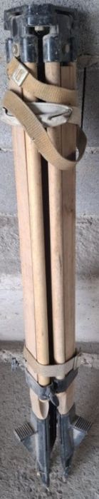 Штатив для геодезических приборов