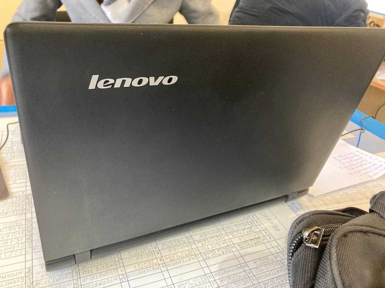 Notebook sotiladi. Holati a'lo . Lenovo Ideapad 100