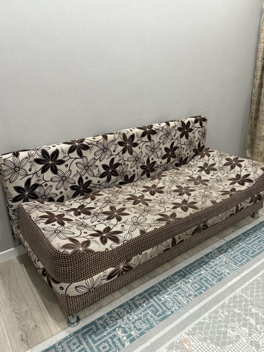 Продам диван!Б/у состояние хорошая