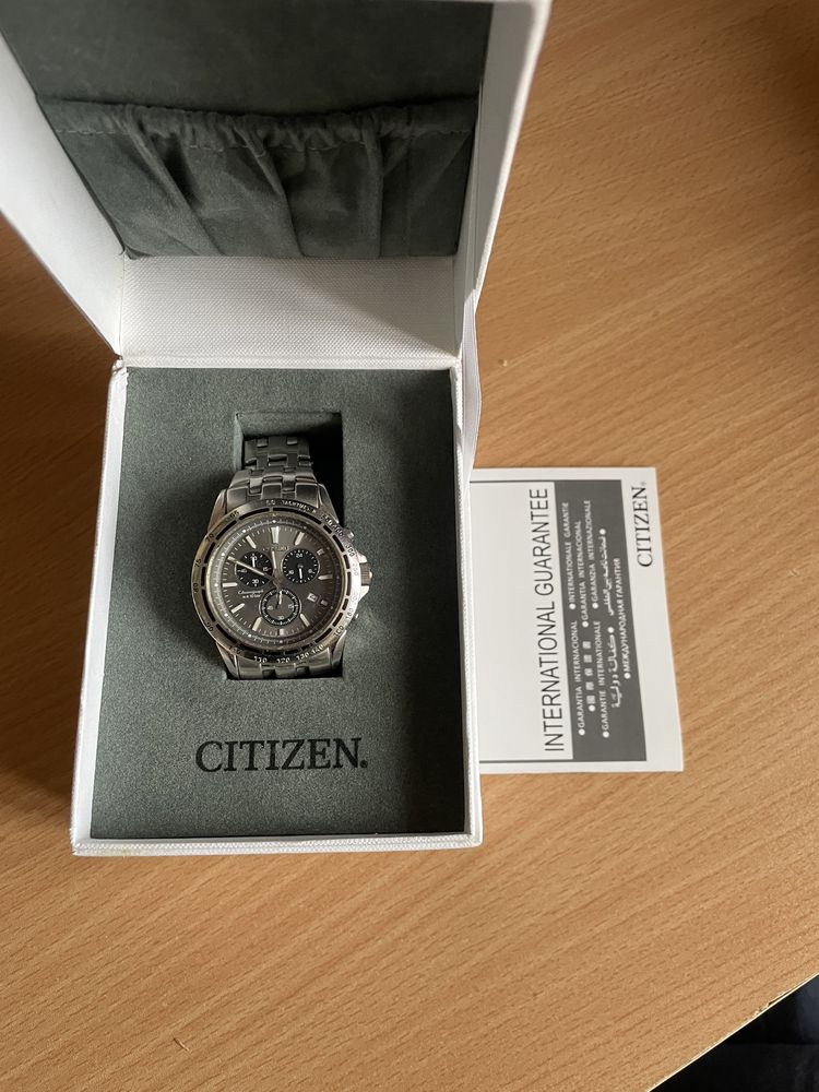 Часовник Citizen F500 chronograph