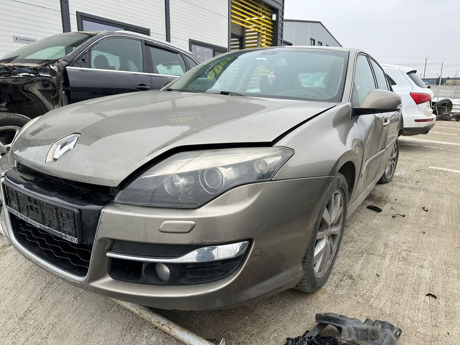 Dezmembrez / Dezmembrari / Piese / Accesorii Renault laguna 3 facelift 2013 1.5 dci k9k 846 volan stanga