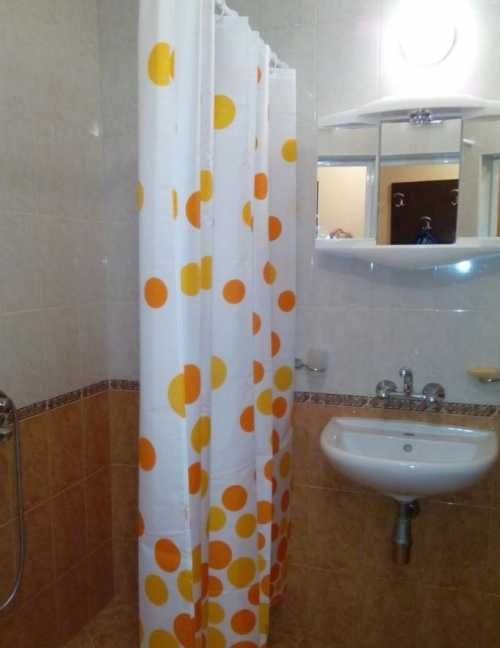 Дава се под наем Двустаен апартамент в Бургас, Лазур - 52 кв.м за 400 € - Снимка #1
