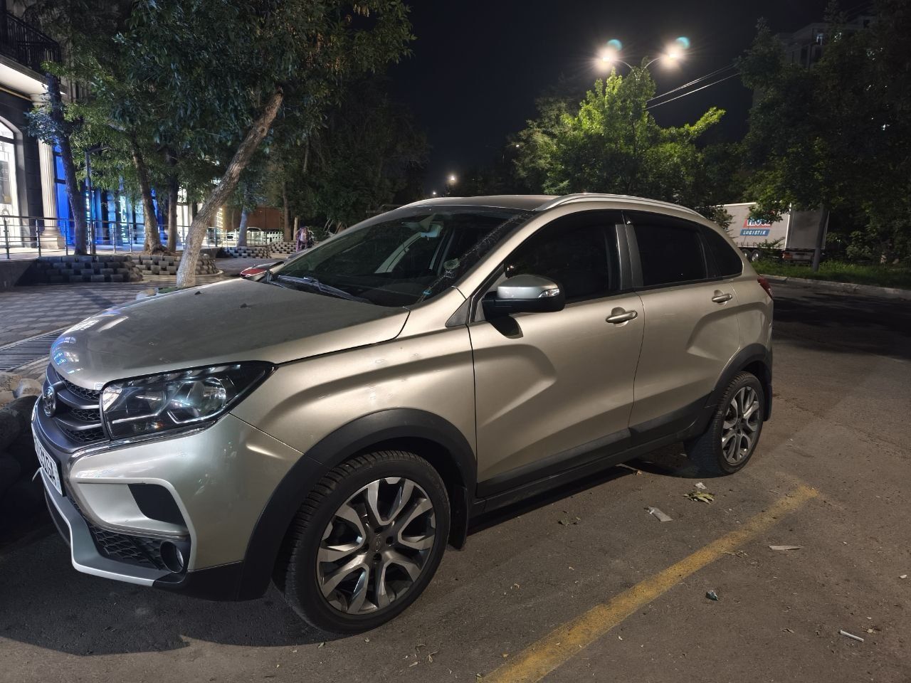 Срочно! Продажа Lada X Ray Cross 10.500 y.e
