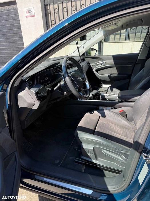 Audi e-tron 50 quattro