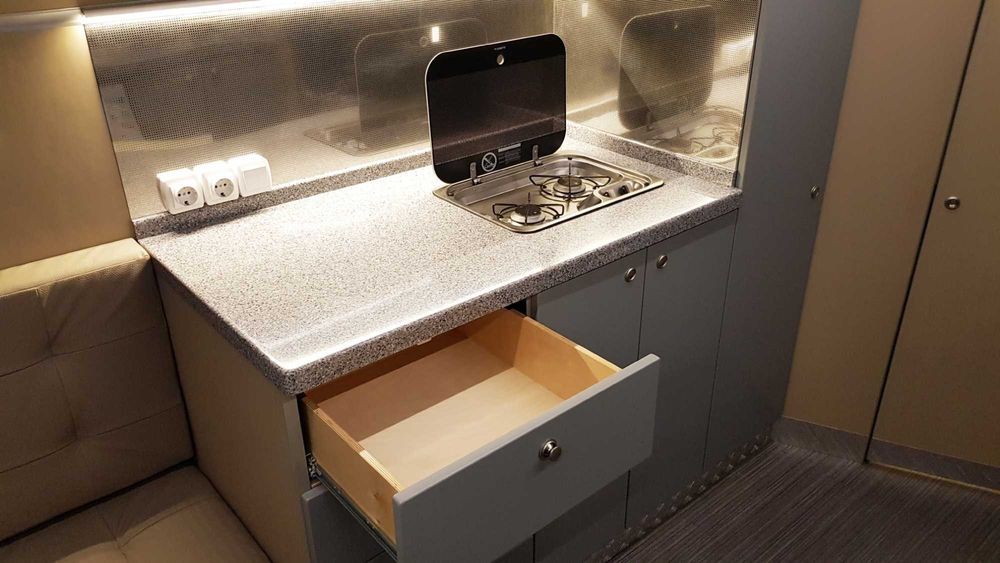 Дом на колёсах Камаз Автодом - читай описание