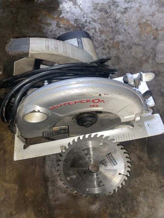 Inustrement sotiladi