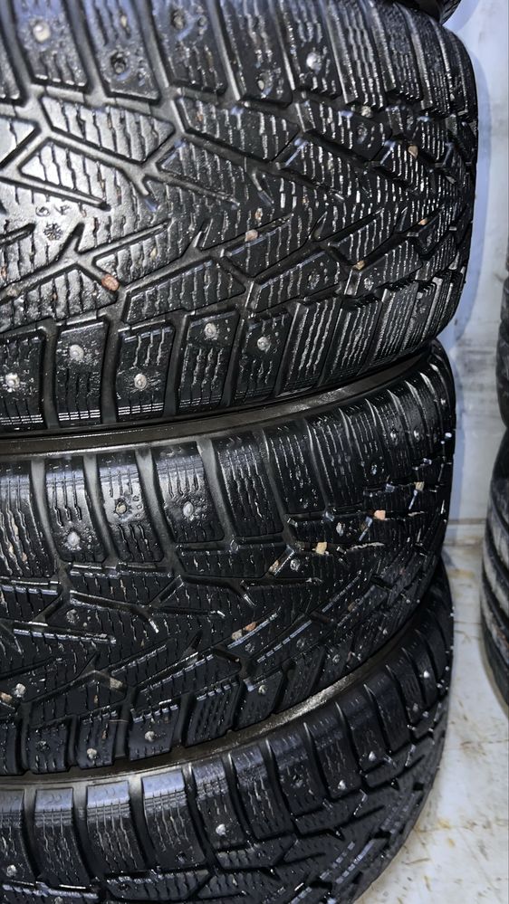 215/65 R16 Комплект зимние шипованные шины Nokian Hakkapeliitta 7
