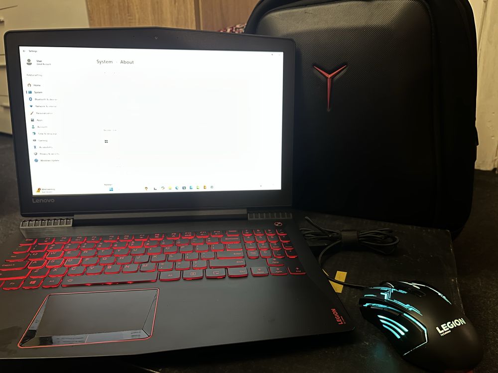 Laptop Gaming Lenovo Legion Y520 + accesorii