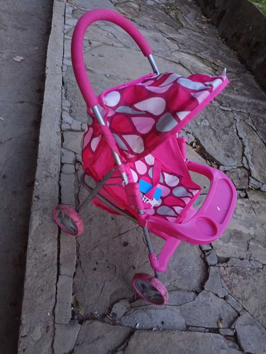 Количка за кукли