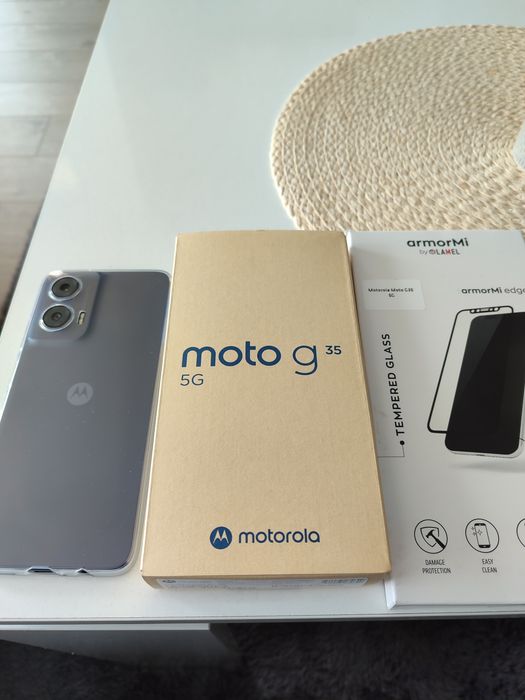 Телефон Моторола g35