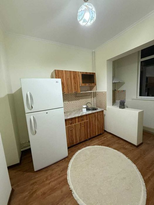 Буюк ипак йули м. (Буз базар), Продам квартиру 2/6/9, 62 м2