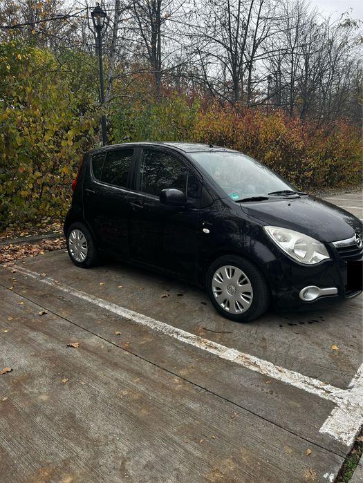 Vând Opel Agila 1.2 benzină