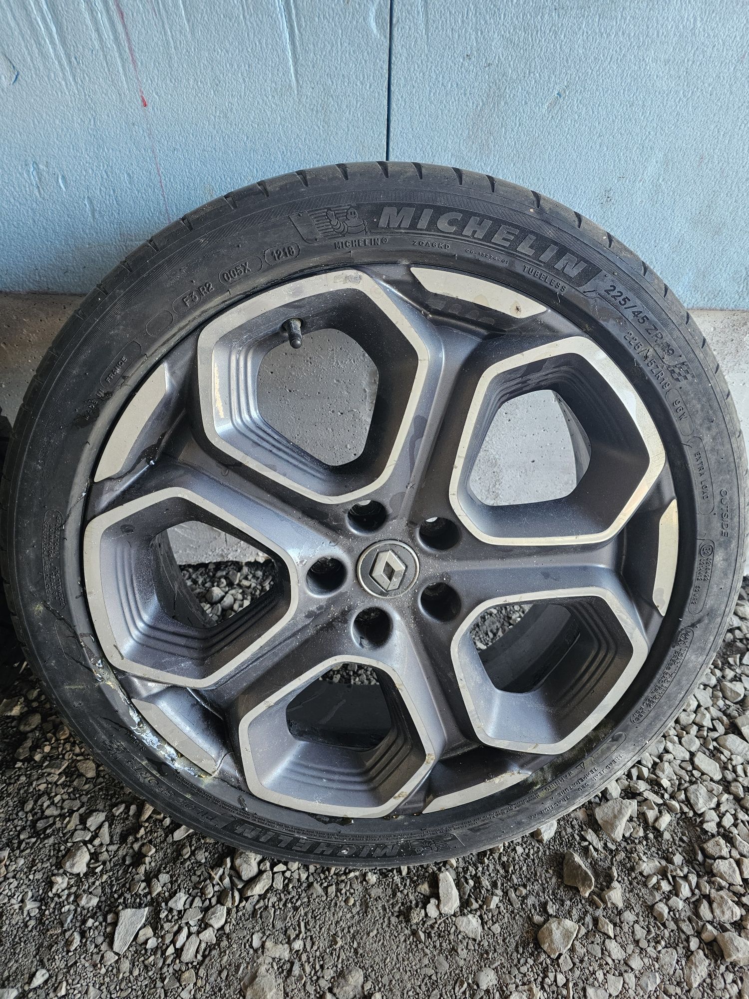 Гуми с джанти R19 RENO KADJAR