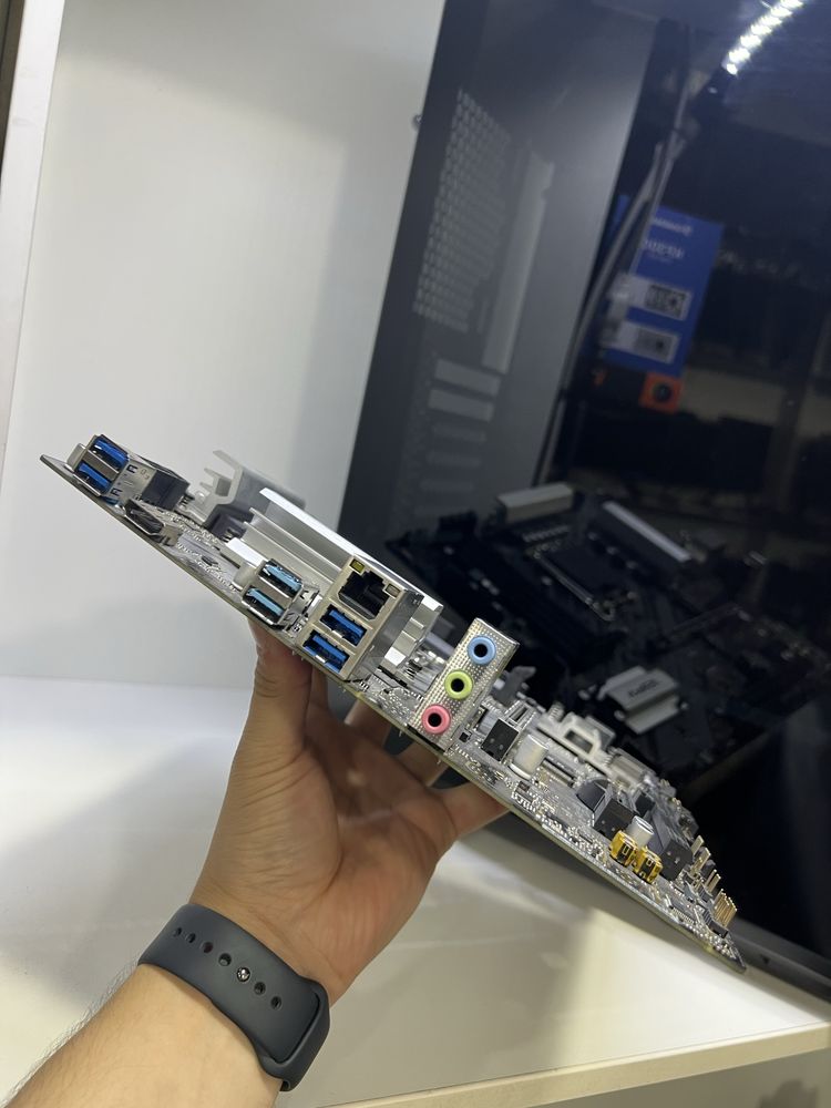Asrock Z690 Phantom Gaming 4