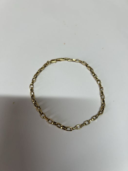 Lantic și brățară