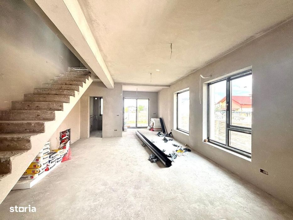 Duplex cu 4 camere, vatra satului, toate utilitatile - Sacalaz