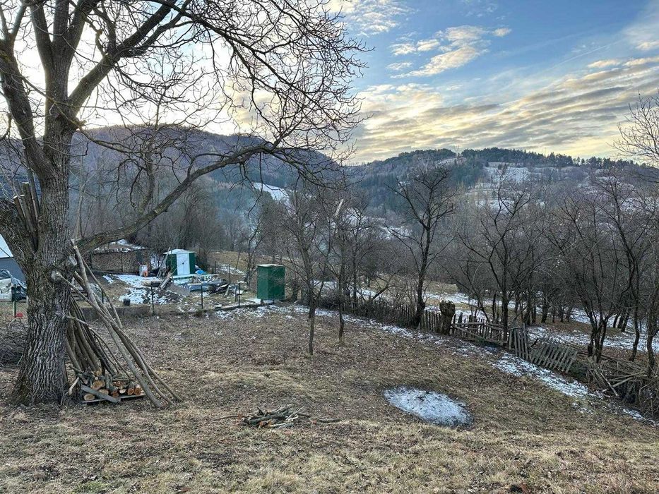 Teren Valea Doftanei cu autorizatie de constructie si apa si curent