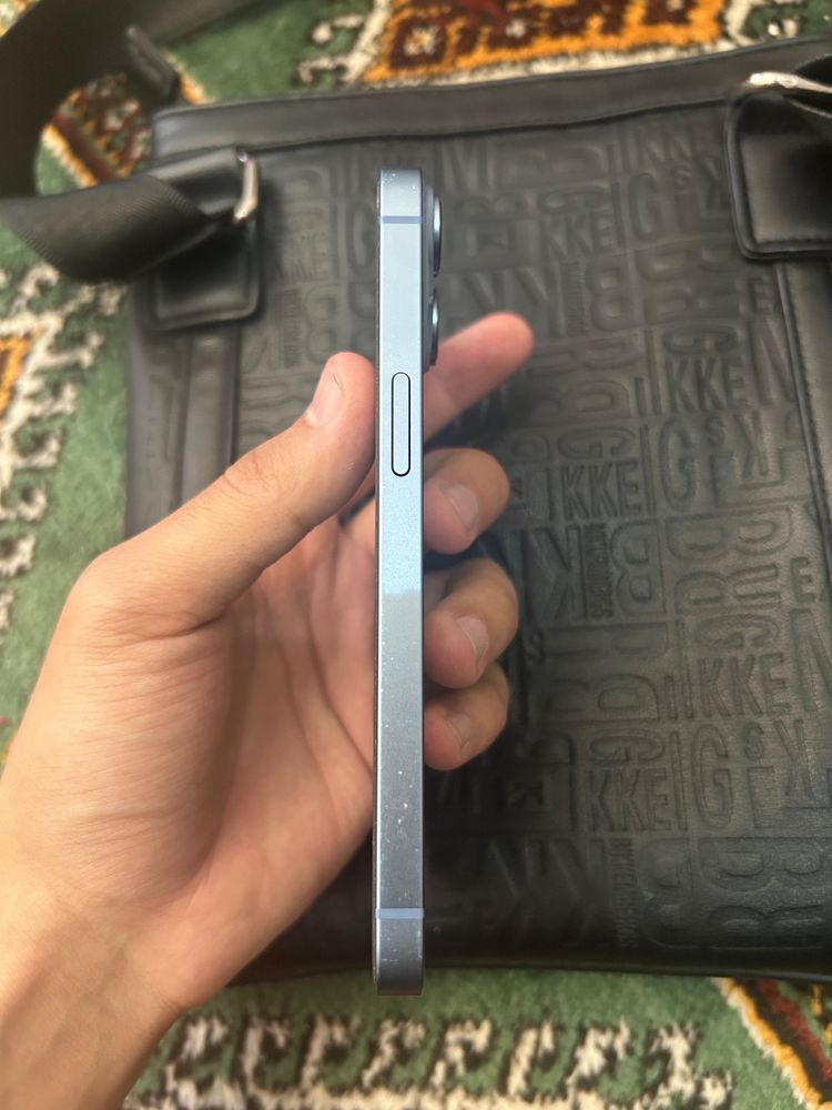 Продаю Iphone 14