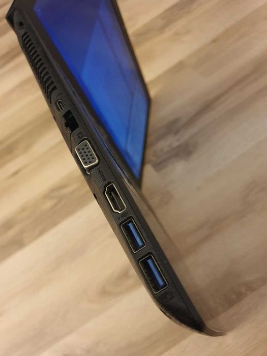 acer aspire e5 i3 6006/8gb ddr4/256 ssd m2/1tb hdd/FHD