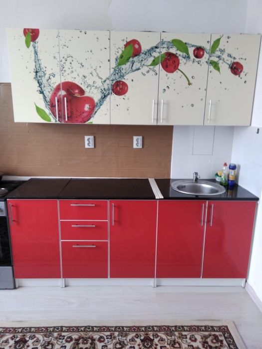 Кухонный шкаф б/у