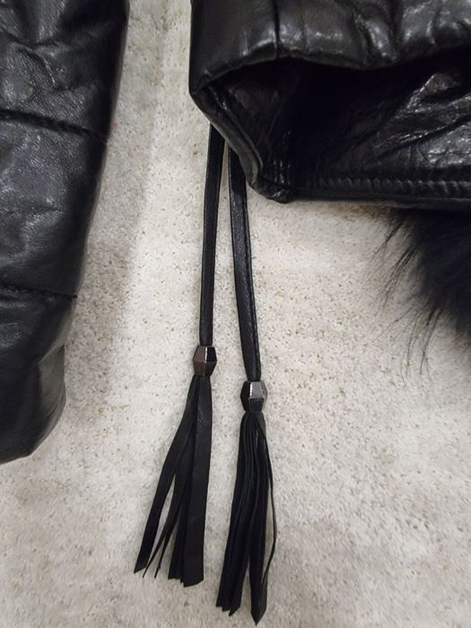 Vand Jacheta  de piele de calitate  cu blana naturala