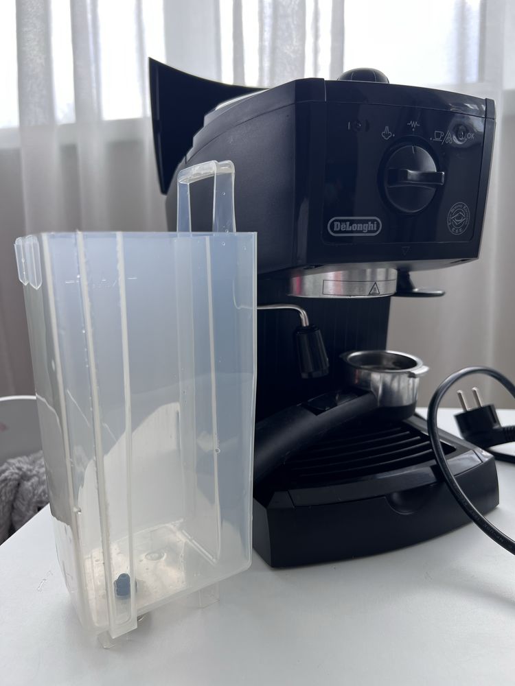 Кафемашина DeLonghi