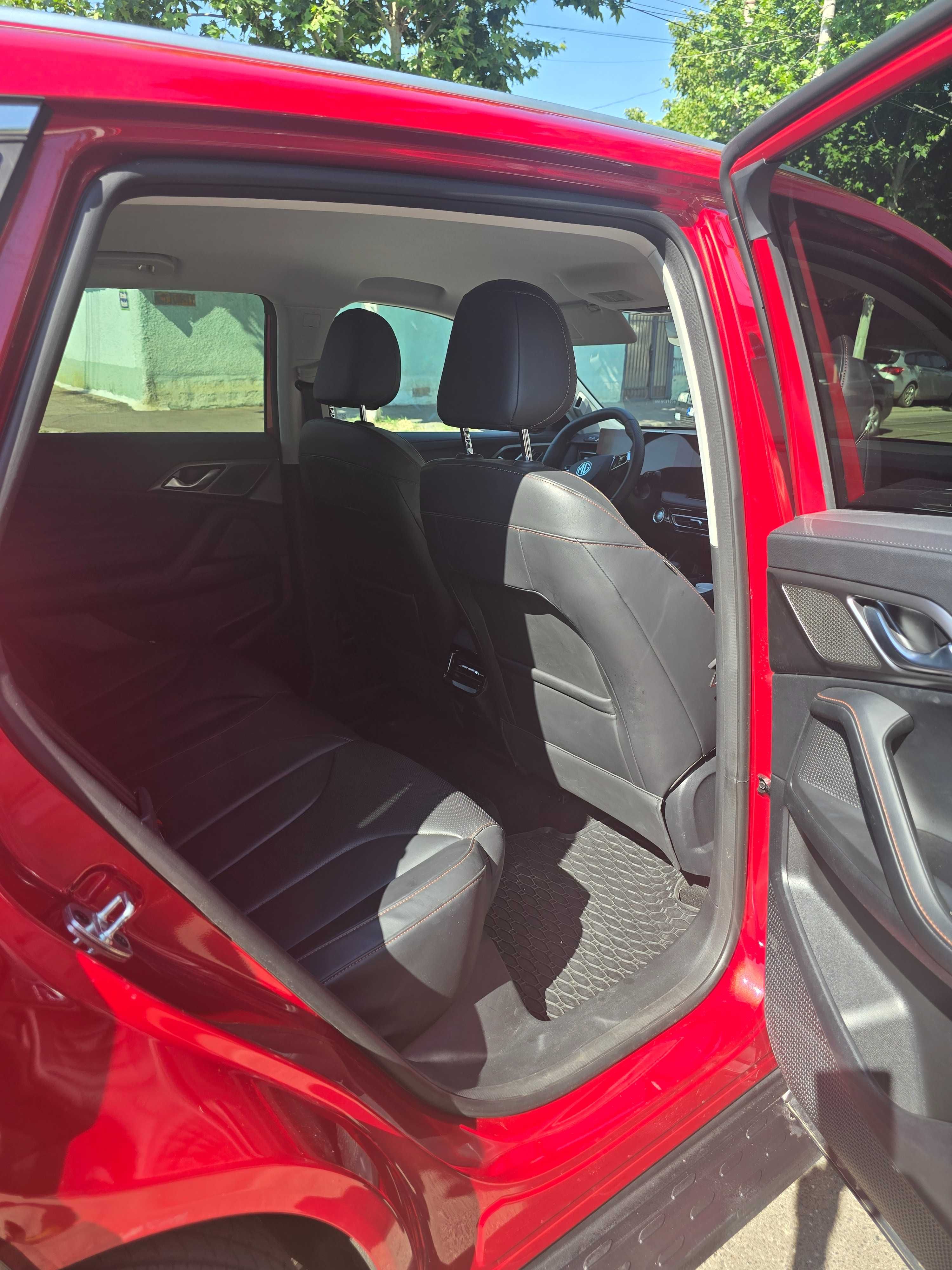 Autoturism MG preluare leasing