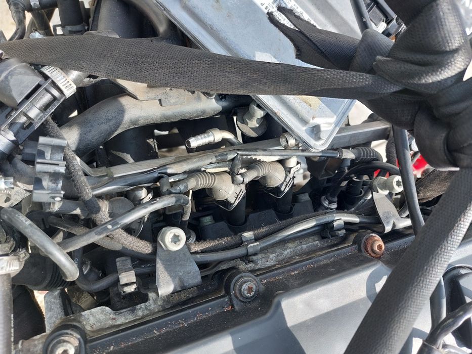 Motor complet cu aprindere-admisie 1.6 ALZ AUDI A4 B6 VW PASSAT B5.5