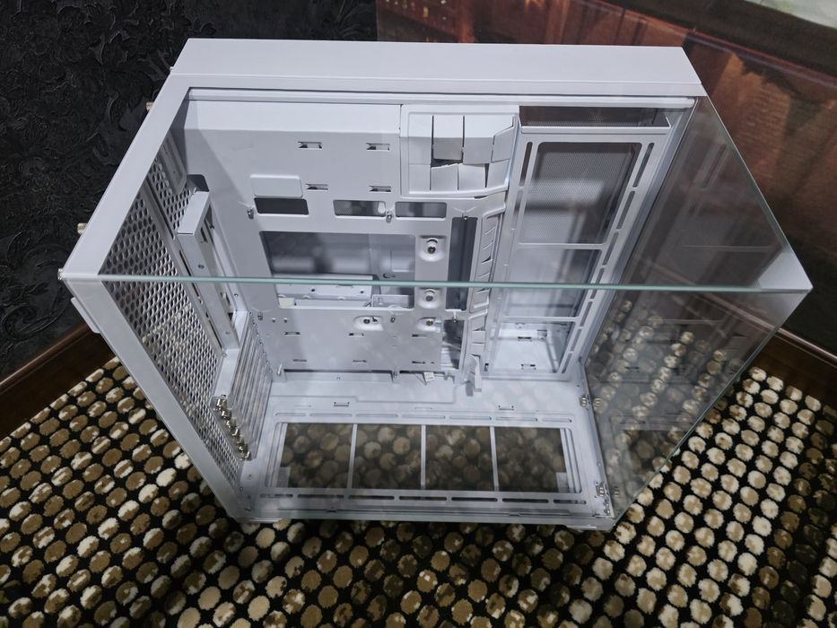 Lian li o11 vision compact white